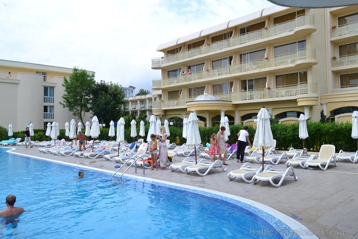 Hotel Flora, Sunny Beach hotels, Bulgaria
Summer average water temperature is about 28°C, water t 26°C. http://www.novatours.lv