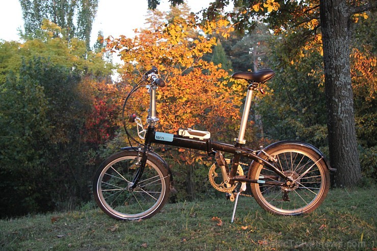 BalticTravelnews.com visit Ogre town in Central Latvia during the most colourful time of the year on the folding bike Tern Link C7. 