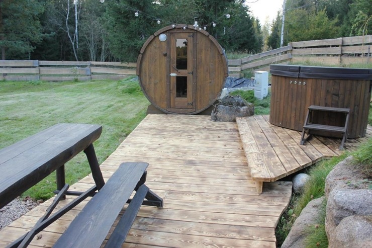 Visiem par brīnumu jauna naktsmītne «Hobbit house» ir atvērta Ogres novadā. Foto: Hobbit house 360645