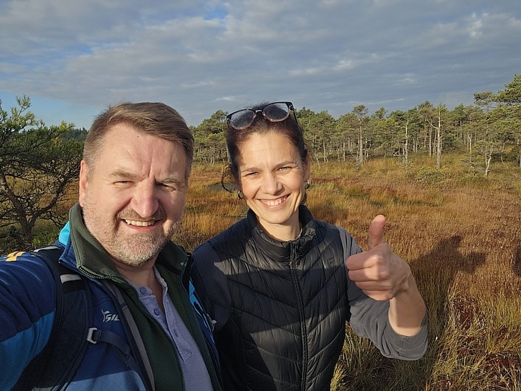 Rīta pārgājiens ar purva kurpēm pa Lielo Ķemeru tīreli. Sadarbībā ar VisitJurmala.lv  Rīta pārgājiens ar purva kurpēm pa Lielo Ķemeru tīreli. Sadarbībā ar VisitJurmala.lv 378915