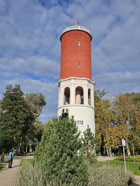 Apmeklējam Ķemeru kūrorta parku un ūdenstorni. Sadarbībā ar VisitJurmala.lv  Apmeklējam Ķemeru kūrorta parku un ūdenstorni. Sadarbībā ar VisitJurmala.lv 378952