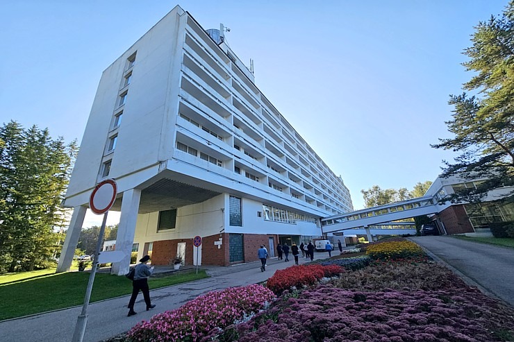 Dūņas un minerālūdeņi — unikāla iespēja ielūkoties KRC « Jaunķemeri » darbībā. Sadarbībā ar VisitJurmala.lv  Dūņas un minerālūdeņi — unikāla iespēja ielūkoties KRC « Jaunķemeri » darbībā. Sadarbībā ar VisitJurmala.lv 379009