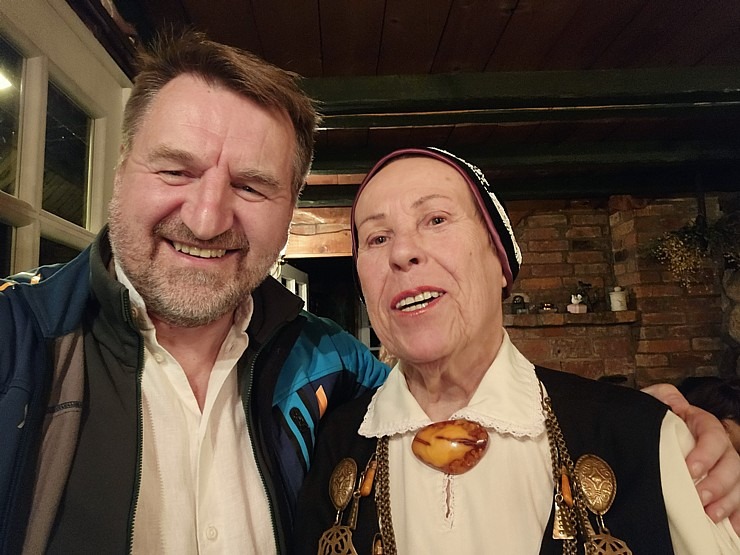 Talsu novadā izbaudām lībiešu māju «Stūrīši - Branki» viesmīlību Baltijas jūras krastā  Talsu novadā izbaudām lībiešu māju «Stūrīši - Branki» viesmīlību Baltijas jūras krastā 379742