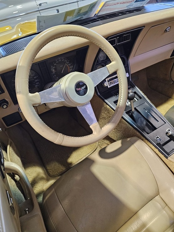 Apmeklējam Milzkalnes «Classic Car & Motorcycle Garage» muzeju Tukuma novadā  Apmeklējam Milzkalnes «Classic Car & Motorcycle Garage» muzeju Tukuma novadā 379800