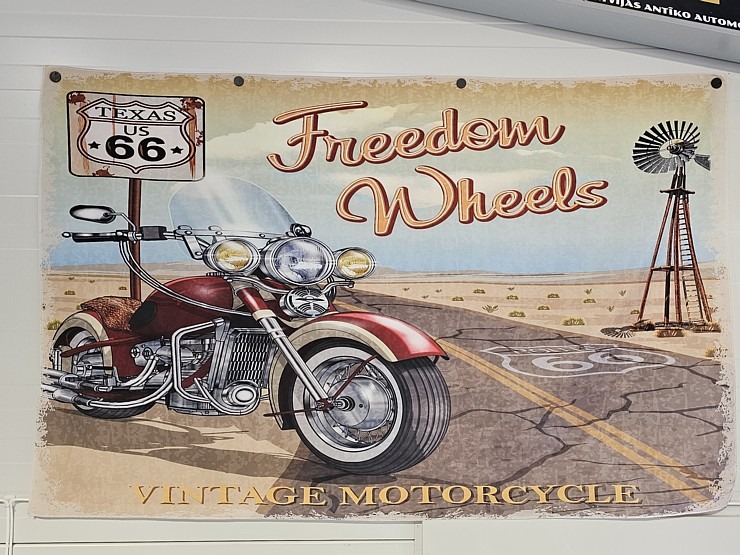 Apmeklējam Milzkalnes «Classic Car & Motorcycle Garage» muzeju Tukuma novadā  Apmeklējam Milzkalnes «Classic Car & Motorcycle Garage» muzeju Tukuma novadā 379815