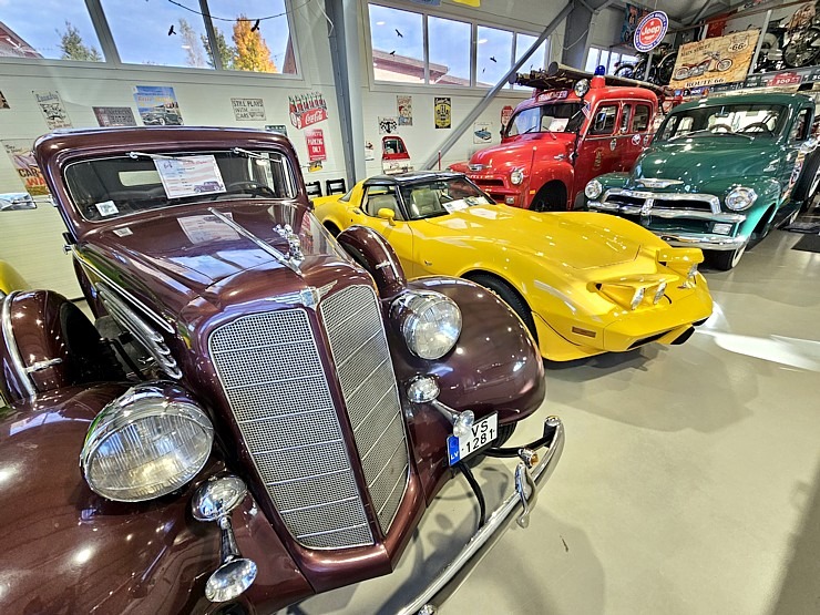 Apmeklējam Milzkalnes «Classic Car & Motorcycle Garage» muzeju Tukuma novadā  Apmeklējam Milzkalnes «Classic Car & Motorcycle Garage» muzeju Tukuma novadā 379788