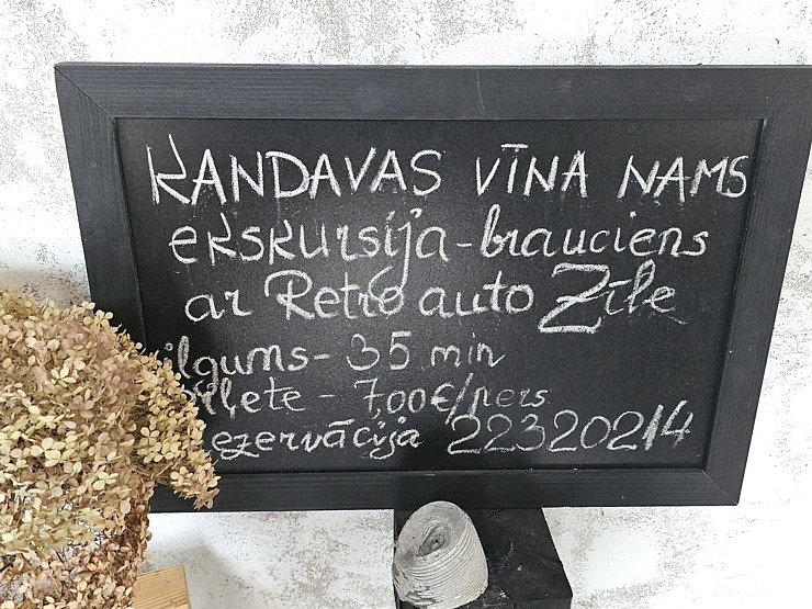 «Kandavas vīna nams» piedāvā izbraucienus ar retro auto «Zīle» – 12 vietīgu auto audio gida pavadījumā  «Kandavas vīna nams» piedāvā izbraucienus ar retro auto «Zīle» – 12 vietīgu auto audio gida pavadījumā 379936