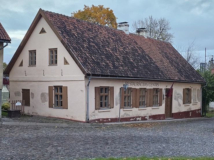 Pēcpusdienas pastaigā iepazīstam UNESCO Pasaules mantojuma sarakstā iekļauto Kuldīgu  Pēcpusdienas pastaigā iepazīstam UNESCO Pasaules mantojuma sarakstā iekļauto Kuldīgu 380490