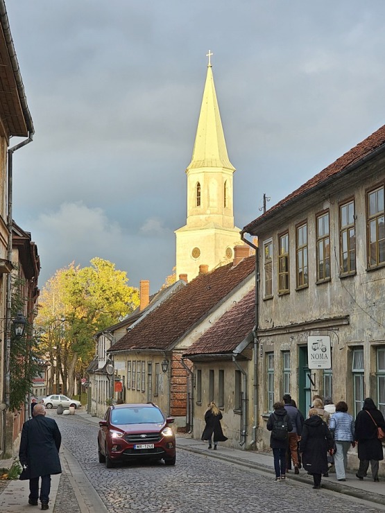 Pēcpusdienas pastaigā iepazīstam UNESCO Pasaules mantojuma sarakstā iekļauto Kuldīgu  Pēcpusdienas pastaigā iepazīstam UNESCO Pasaules mantojuma sarakstā iekļauto Kuldīgu 380502