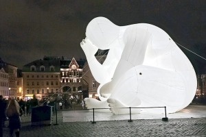 The Light Festival \"Staro Rīga 2025\" appeals to tourists and Riga residents - Foto