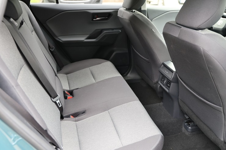 Apceļojam Latviju sadarbībā ar «SIXT Latvia» un «Toyota RAV4» (no 30 eiro dienā) 395828