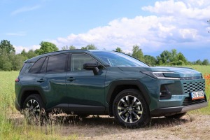Travelling across Latvia in cooperation with SIXT Latvia and Toyota RAV4 (from 30 euros per day) - Photos