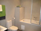 Viens no apartamentiem ir aprīkots arī ar vannas istabu 11