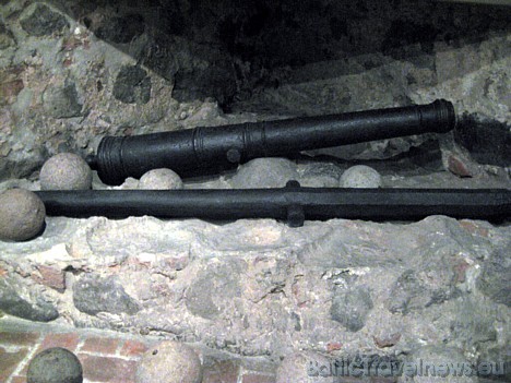 Muzejā var apskatīt dažādus kaujas ieročus un aprīkojumus 28968
