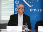 Liels paldies Eiropas Parlamenta deputātam Aldim Kušķim par iespēju iepazīties ar Eiropas Parlamentu. Sīkāka informācija: www.europarl.europa.eu 20