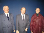 B. Jelcin, M. Gorbachev un V. Putin 6