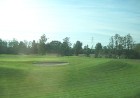 Golfa mīlētāji varēs izspēlēt golfa laukumā, kas atrodas blakus parkam 18
