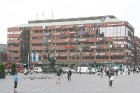 Tilts pār Ēresuna jūras šaurumu savieno Kopenhāgenu ar Malmi Zviedrijā, tāpēc Kopenhāgenā uzturas daudz Skandināvijas tūristu 14