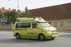 Dānijas ātrās medicīniskās palīdzības automašīna, kura tiek telefoniski izsaukta ar numuru 112 12