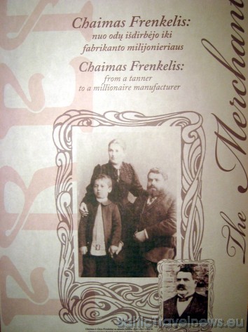 Ādas fabrikants H. Frenkelis (1857–1920) ar ģimeni 43873
