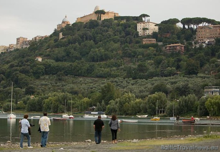 Der apskatīt Castel Gandolfo jeb Gandolfo pili - Romas pāvesta vasaras rezidenci
Foto: Fototeca Enit/Sandro Bedessi 48333