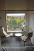 Treehotel vēlas dāvāt viesiem iespēju padzīvot tiešā dabas tuvumā ļoti skaistā apkārtnē un mierā 
Foto: © Treehotel 6