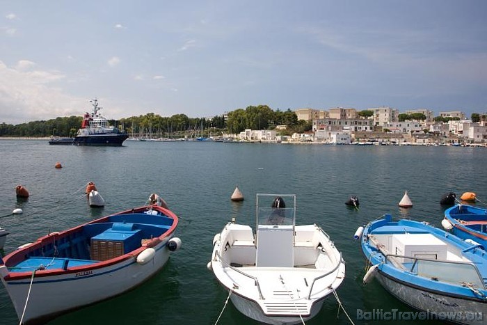 Brindizi (Brindisi) ir pilsēta Itālijas dienvidos, Adrijas jūras krastā 
Foto: Fototeca ENIT/Sandro Bedessi 52098