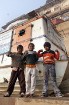 Bērni ir aktīvi un ziņkārīgi. Indijai paredz labu attīstību arī nākotnē. Varanasī
Foto: Guna Bērziņa 54