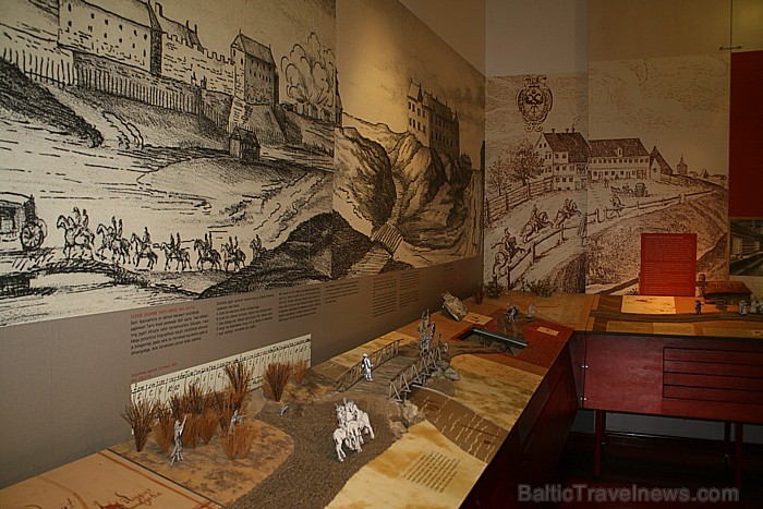 Muzeja vienkāršā ekspozīcija parāda pasta ceļa attīstību gadsimtu laikā 61308