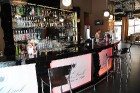 Bar Duck apvieno jaunu, mūsdienīgs stilu, izmeklētu virtuvi, plašu dzērienu un ēdienu klāstu 21