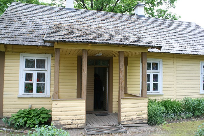 Lai piedalītos Dižajā Baltijas apceļošanas projektā ir nepieciešams nofotogrāfēties pie vienas no muzeja ēkām 64935