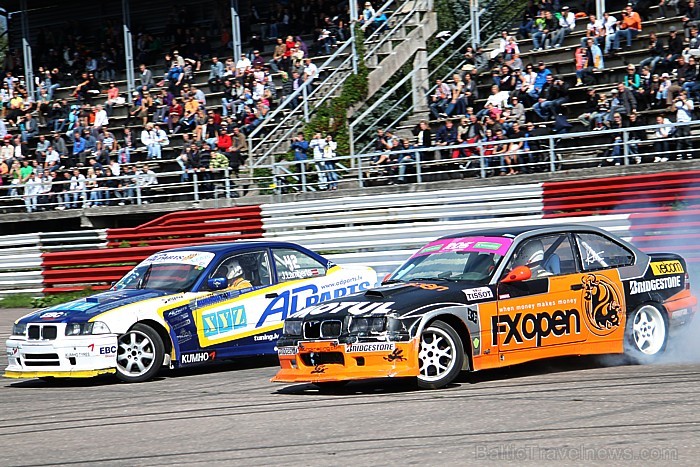 Autosacīkšu «1000km Grand Prix Riga 2011» (3.09.2011) ietvaros drifts 66444