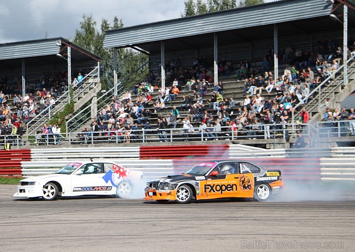 Autosacīkšu «1000km Grand Prix Riga 2011» (3.09.2011) ietvaros drifts 66445