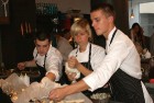 Mārtiņš Sirmais, Ēriks Dreibants un Rūta Rietuma 15.09.2011 atklāj jauno 3 pavāru restorānu «Tam labam būs augt» Jēkaba kazarmās 2B, Torņa ielā 4 13