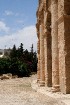 Mazā Tunisijas pilsētā El-Jem atrodas liels un slavens kolizejs. Tas tika uzcelts pirms 1800 gadiem. Tieši šajā kolizejā tika uzņemta slavena Holivuda 5