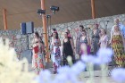 Tūrisma firma Relaks Tūre (www.relaksture.lv) Stopiņu Līgo estrādē 15.06.2013 sarīkoja ceļotājiem jautru «RelaksZaļumballi» 14