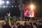 Ar aptuveni 18 000 dalībnieku uzstāšanos Mežaparka Lielajā estrādē noslēdzas XXV Vispārējie latviešu Dziesmu un XV Deju svētki 54
