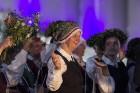 Ar aptuveni 18 000 dalībnieku uzstāšanos Mežaparka Lielajā estrādē noslēdzas XXV Vispārējie latviešu Dziesmu un XV Deju svētki 56