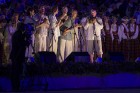 Ar aptuveni 18 000 dalībnieku uzstāšanos Mežaparka Lielajā estrādē noslēdzas XXV Vispārējie latviešu Dziesmu un XV Deju svētki 61