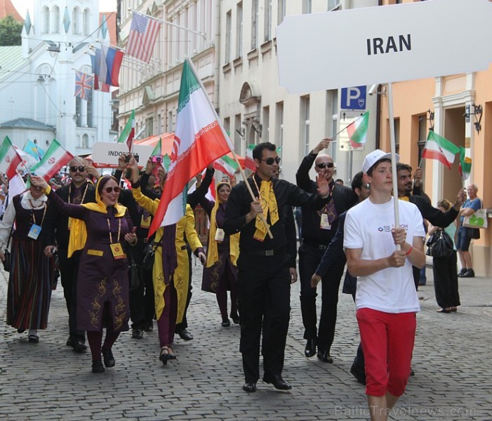 Pasaules koru olimpiādes gājiens Rīgas ielās norīt lielās ovācijās 128269