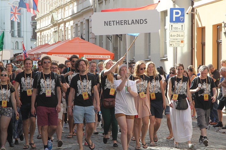 Pasaules koru olimpiādes gājiens Rīgas ielās norīt lielās ovācijās 128284