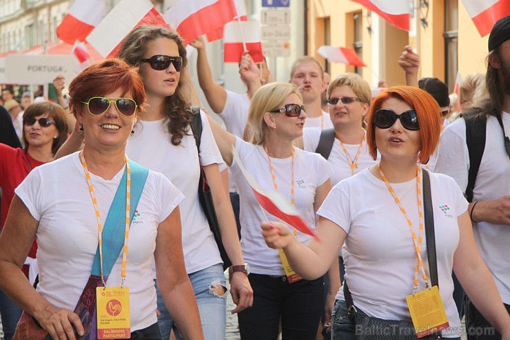 Pasaules koru olimpiādes gājiens Rīgas ielās norīt lielās ovācijās 128291