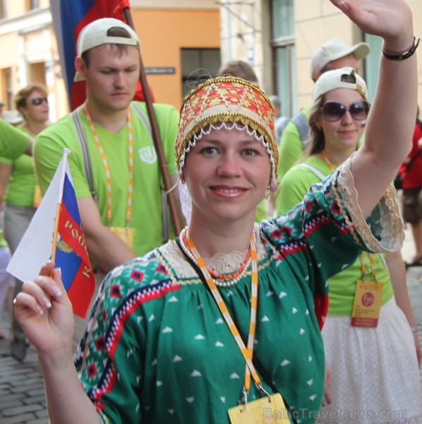 Pasaules koru olimpiādes gājiens Rīgas ielās norīt lielās ovācijās 128298