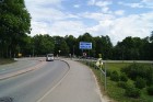 Aknīste ir viena no gleznainākajām Sēlijas mazpilsētām. Tā atrodas  starp Neretu un Subati, turpat netālu arī Latvijas - Lietuvas robeža 13