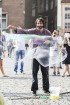 Pasaules apceļotājs Demians Zens no Argentīnas uz dažām dienām ieradies arī Rīgā, kur paspējis demonstrēt savas burbuļu pūšanas iemaņas 13