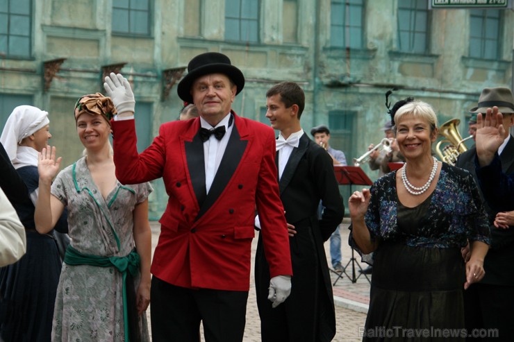 2014. gada 12. septembrī Cēsīs ar izglītojošu pastaigu pa Rīgas ielu atklājā Eiropas Kultūras mantojuma dienas - 