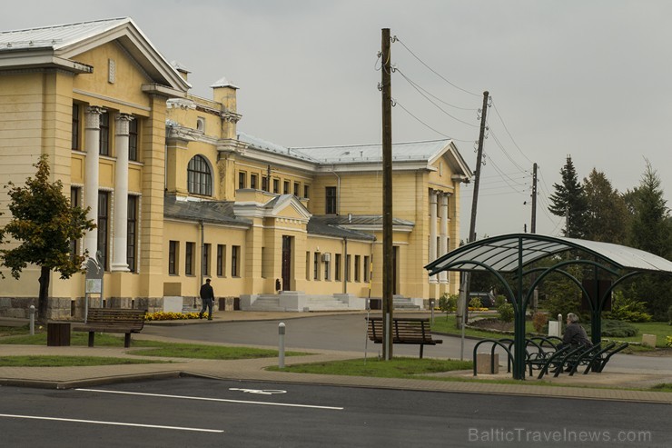 Gulbenes dzelzceļa stacija ir viena no lielākajām un greznākajām dzelzceļa staciju ēkām Latvijā 135591
