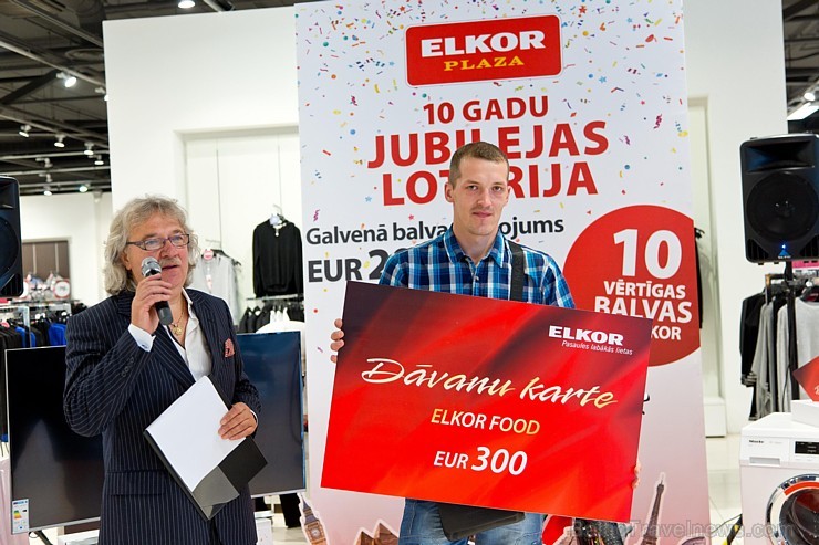 Akcijas «ELKOR PLAZA 10 gadi» uzvarētāja iegūst galveno balvu, kura ir ceļojums no tūroperatora Alida Tours 2.000 eiro vērtībā 180928