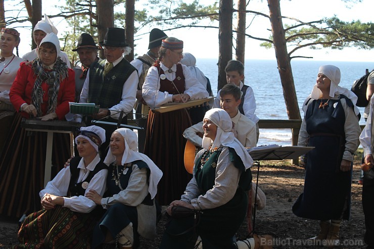 5. Saulkrastu folkloras festivāls «Pa saulei» pulcēja folkloristus no visas Latvijas 183263