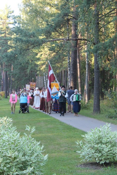 5. Saulkrastu folkloras festivāls «Pa saulei» pulcēja folkloristus no visas Latvijas 183272